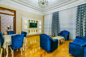 Hezi Aslanov house in CITY CENTRE